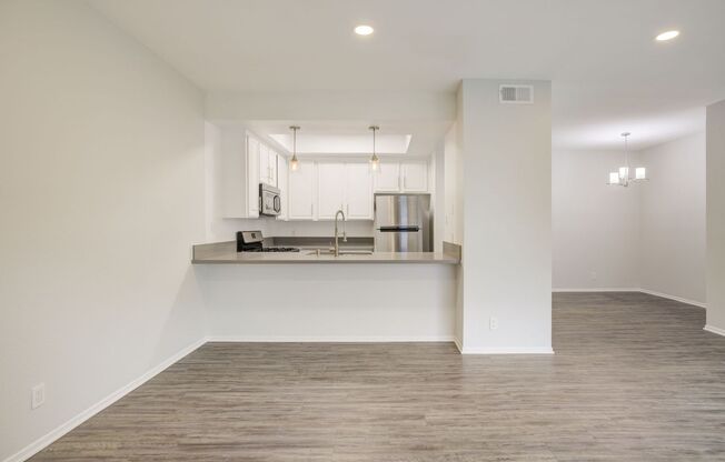 2 beds, 2 baths, 1,000 sqft, $2,698, Unit 150