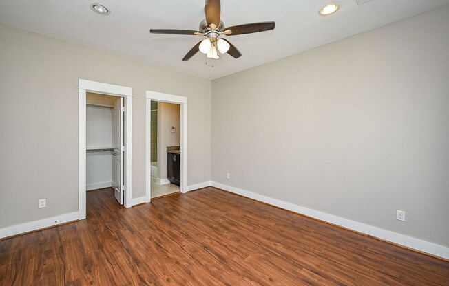 3 beds, 3.5 baths, 2,427 sqft, $2,900, Unit C