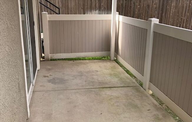 2 beds, 2 baths, 1,020 sqft, $1,625, Unit 1920