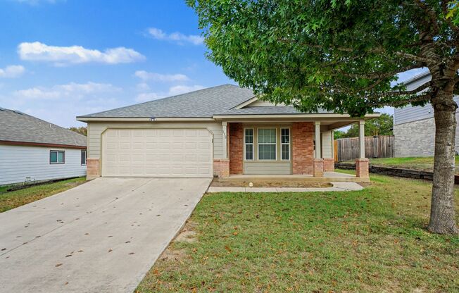 Charming Single-Story in Cibolo - Realtor Commission: $500