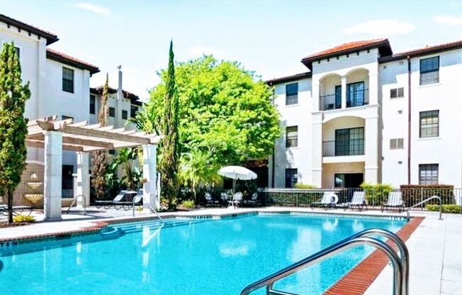 2 beds, 1 bath, $1,650