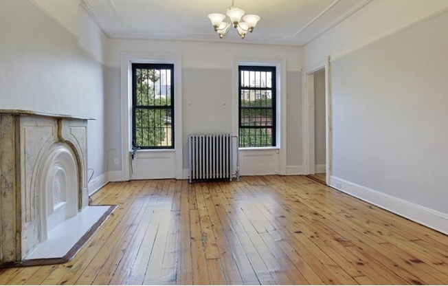 195 ADELPHI ST