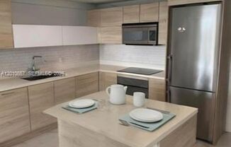 2 beds, 2 baths, 1,123 sqft, $4,000, Unit 16385 Biscayne Blvd # 717