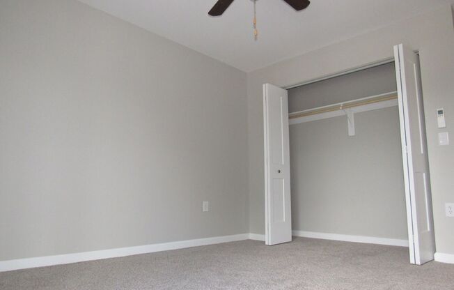 2 beds, 1 bath, 1,000 sqft, $1,025, Unit B 206