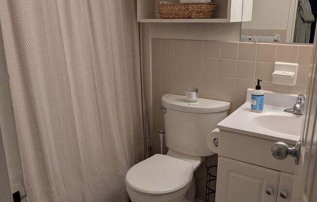 1 bed, 1 bath, 570 sqft, $3,000, Unit 1206