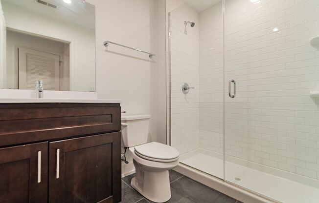 1 bed, 1 bath, 818 sqft, $1,675, Unit Unit 310