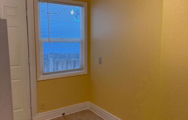 Charming 1-Bedroom Apartment in the Heart of NE Portland’s Vernon Neighborhood