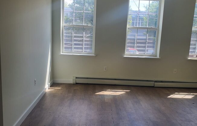 23 BARNES AVE