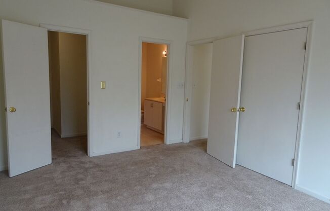 2 beds, 2 baths, $1,700