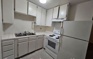 2 beds, 1 bath, $1,150, Unit #4