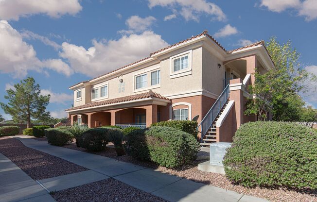 Enormous second story unit in upscale gated Summerlin community