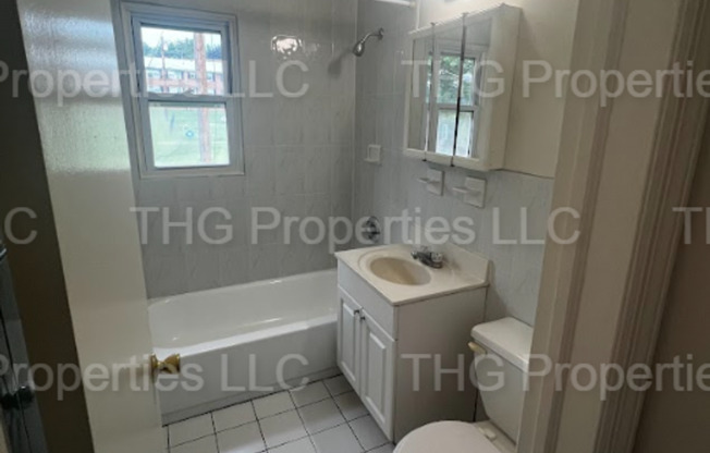 1 bed, 1 bath, 850 sqft, $1,999, Unit 405-26