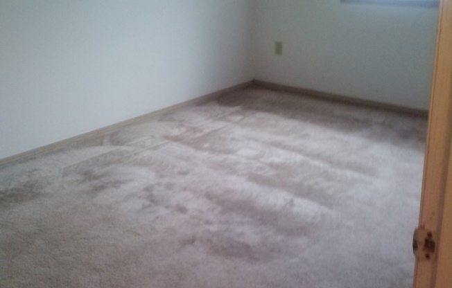 2 beds, 1 bath, 800 sqft, $1,515, Unit 1943-101