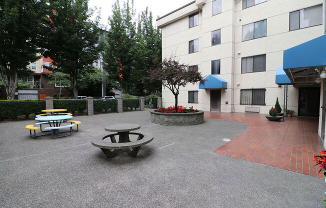 1 bed, 1 bath, 460 sqft, $1,395, Unit 309