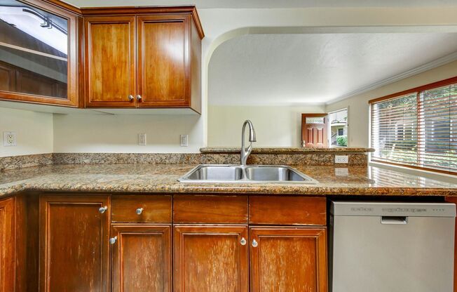 2 beds, 1 bath, $2,095, Unit # 47