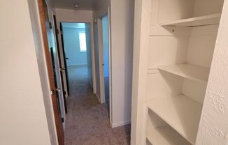 2 beds, 1 bath, 610 sqft, $975