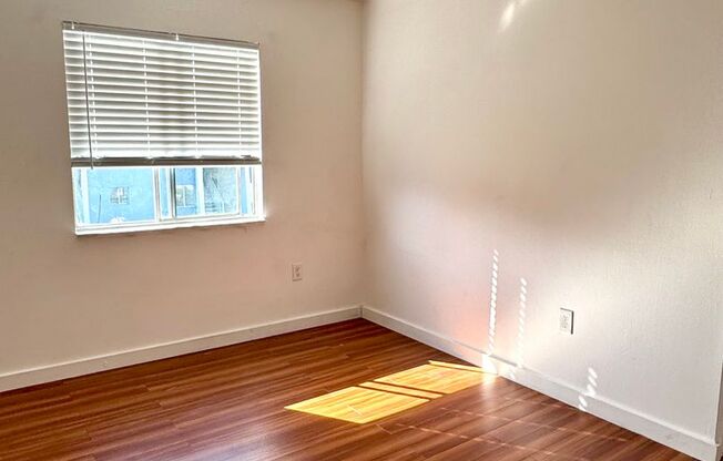 3 beds, 2 baths, 1,205 sqft, $2,275, Unit 062