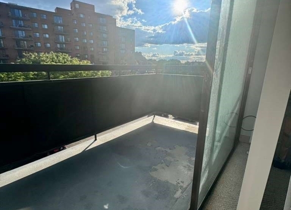 1 bed, 1 bath, 640 sqft, $2,100, Unit 4407