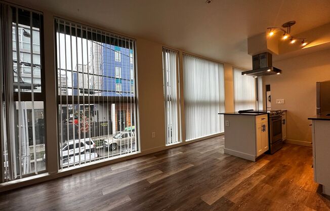 1 bed, 1 bath, 473 sqft, $1,695, Unit 204