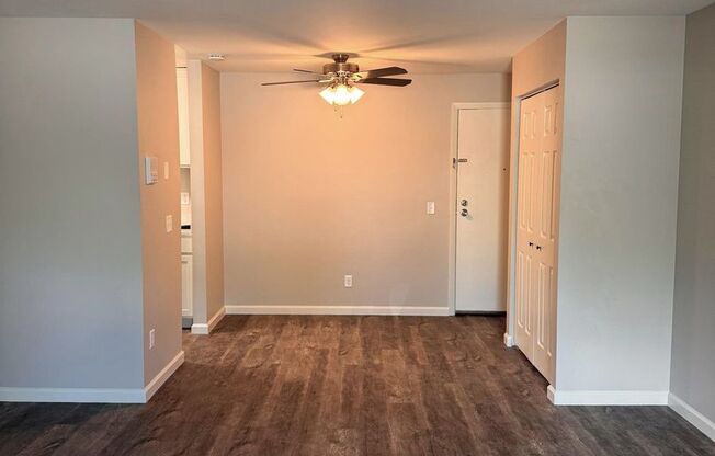 1 bed, 1 bath, 722 sqft, $1,415, Unit 6840-01