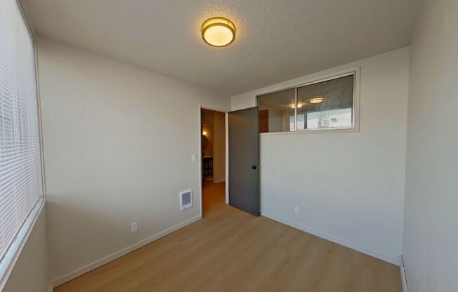 2 beds, 1 bath, 647 sqft, $1,660, Unit 29A
