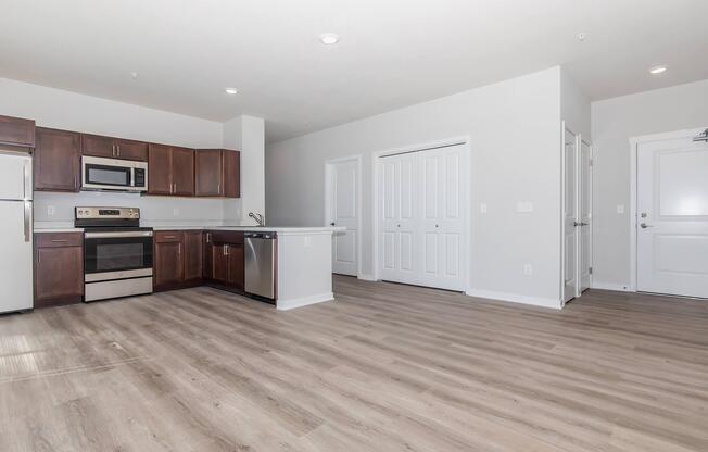 1 bed, 1 bath, 810 sqft, $1,215