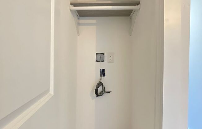 1 bed, 1 bath, 700 sqft, $1,595, Unit Unit 322 (Loft)