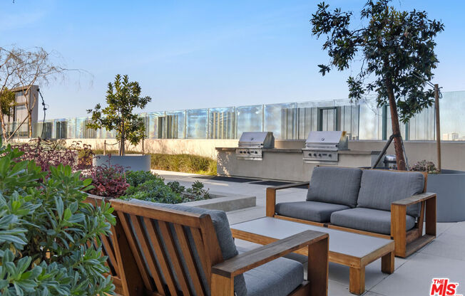 2 beds, 2.5 baths, 1,489 sqft, $5,200, Unit 1106