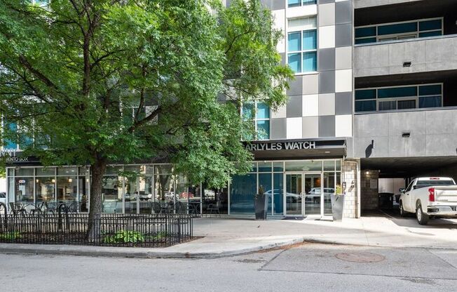 100 E Gay St