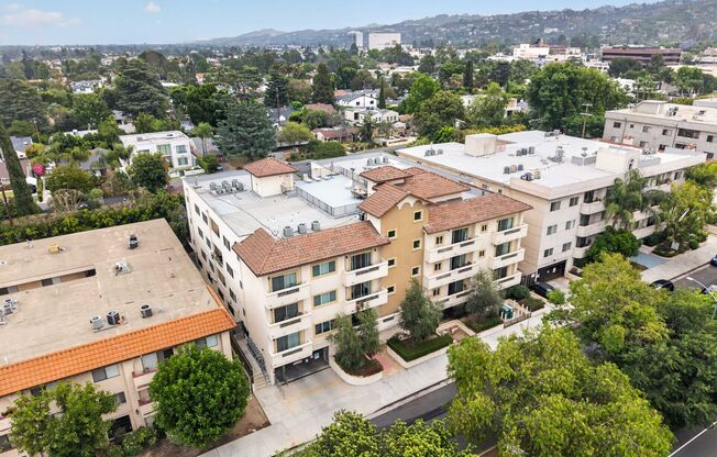 4742 Sepulveda Blvd