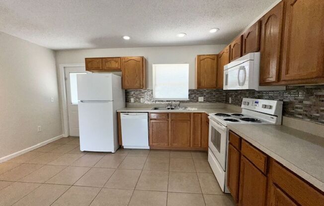 658 MCKINLEY CT