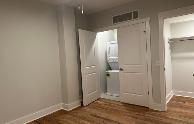 Studio, 1 bath, 551 sqft, $1,240, Unit 218 - 502 AMI