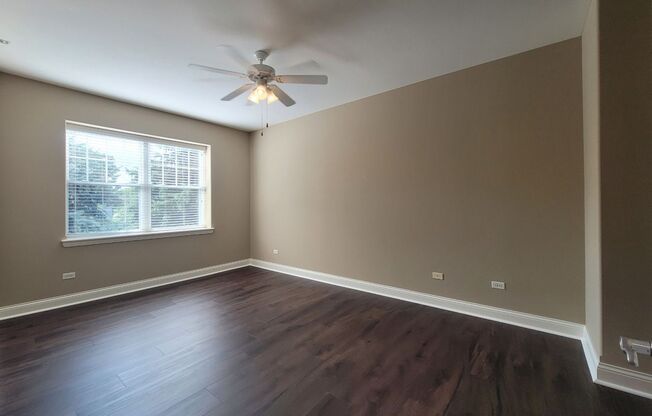 2 beds, 2 baths, 1,351 sqft, $2,300, Unit 518