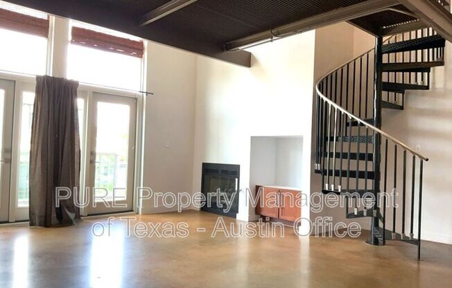 1601 E CESAR CHAVEZ ST