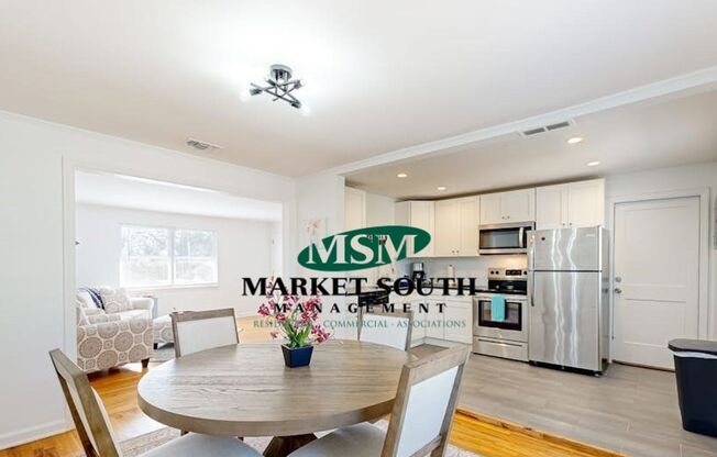 2 beds, 1 bath, 1,122 sqft, $1,900, Unit #4