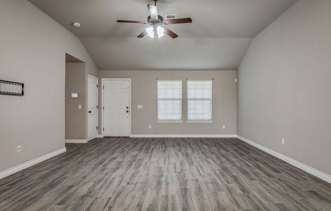 2741 LERKIM LN