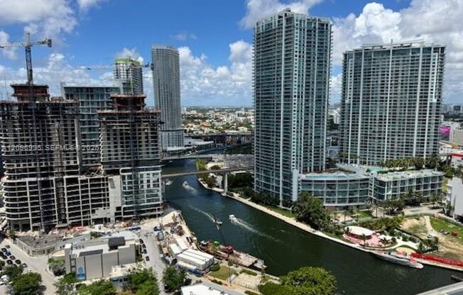 2 beds, 2.5 baths, $6,450, Unit # 2412