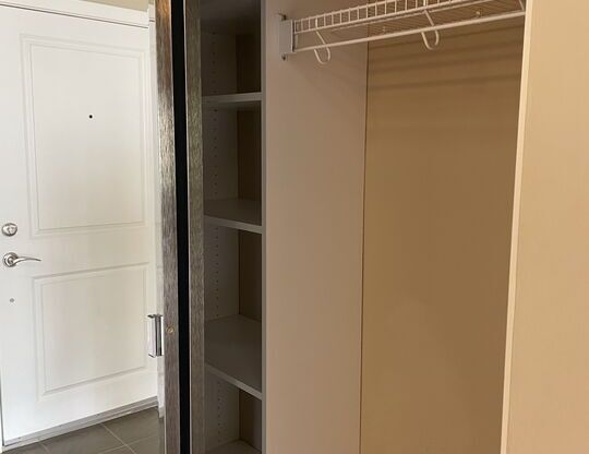 Studio, 1 bath, 377 sqft, $2,550, Unit 544