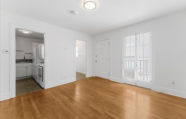 320 Columbia Ave