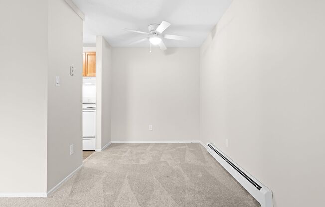 1 bed, 1 bath, 680 sqft, $1,025, Unit 377-301