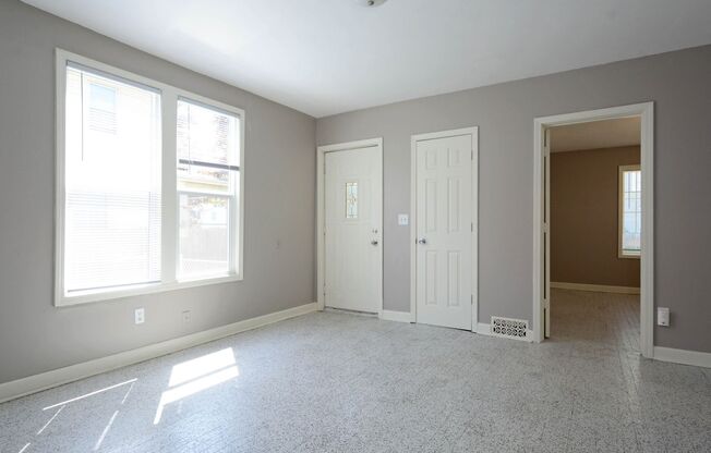 1165 MINNEHAHA AVE E