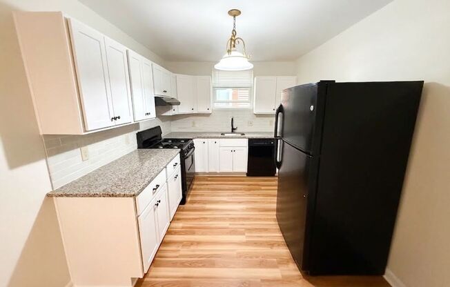 325 N Neville