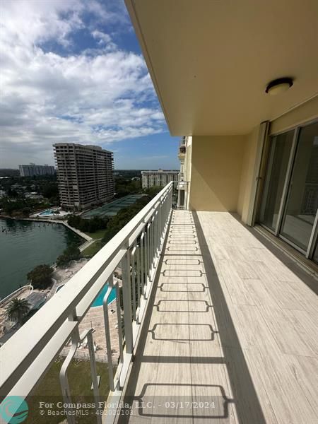 11111 Biscayne Blvd