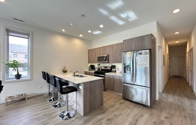 4109 NARRAGANSETT