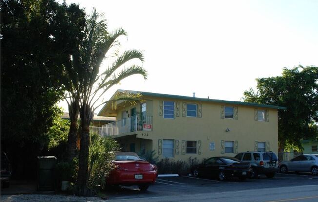 622 NE 14th Ave Ft. Lauderdale, FL 33304