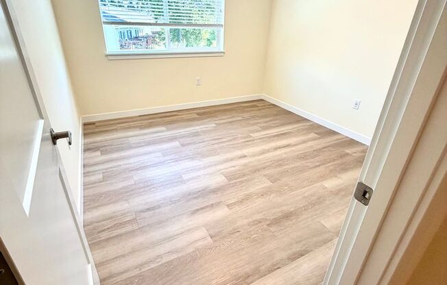 2 beds, 1 bath, $1,875, Unit E302