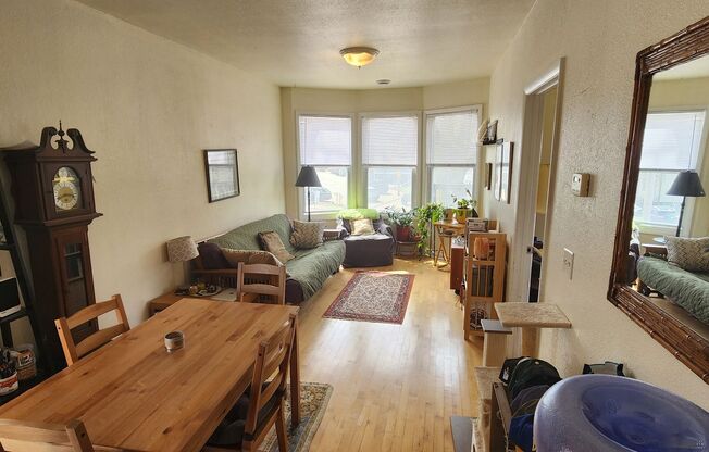 1118 E. Kane Pl.
