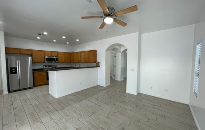 Chandler 3 Bedroom + Den Home | 2.5 Bath | 2-Car Garage | Warner & AZ Ave