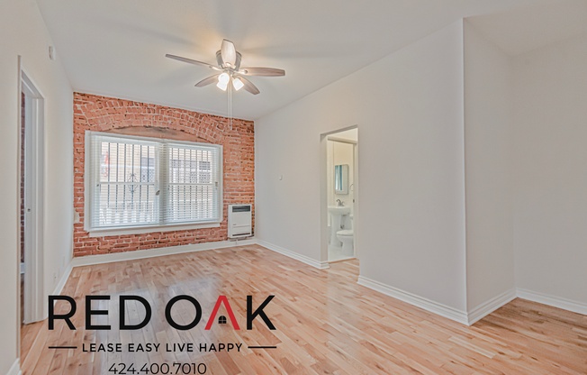 326 1/2 S NORMANDIE AVE