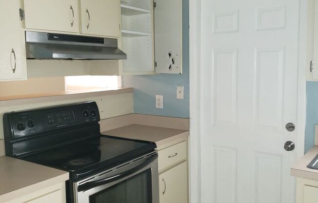Nice 2bed and 1.5 bath townhouse near USF